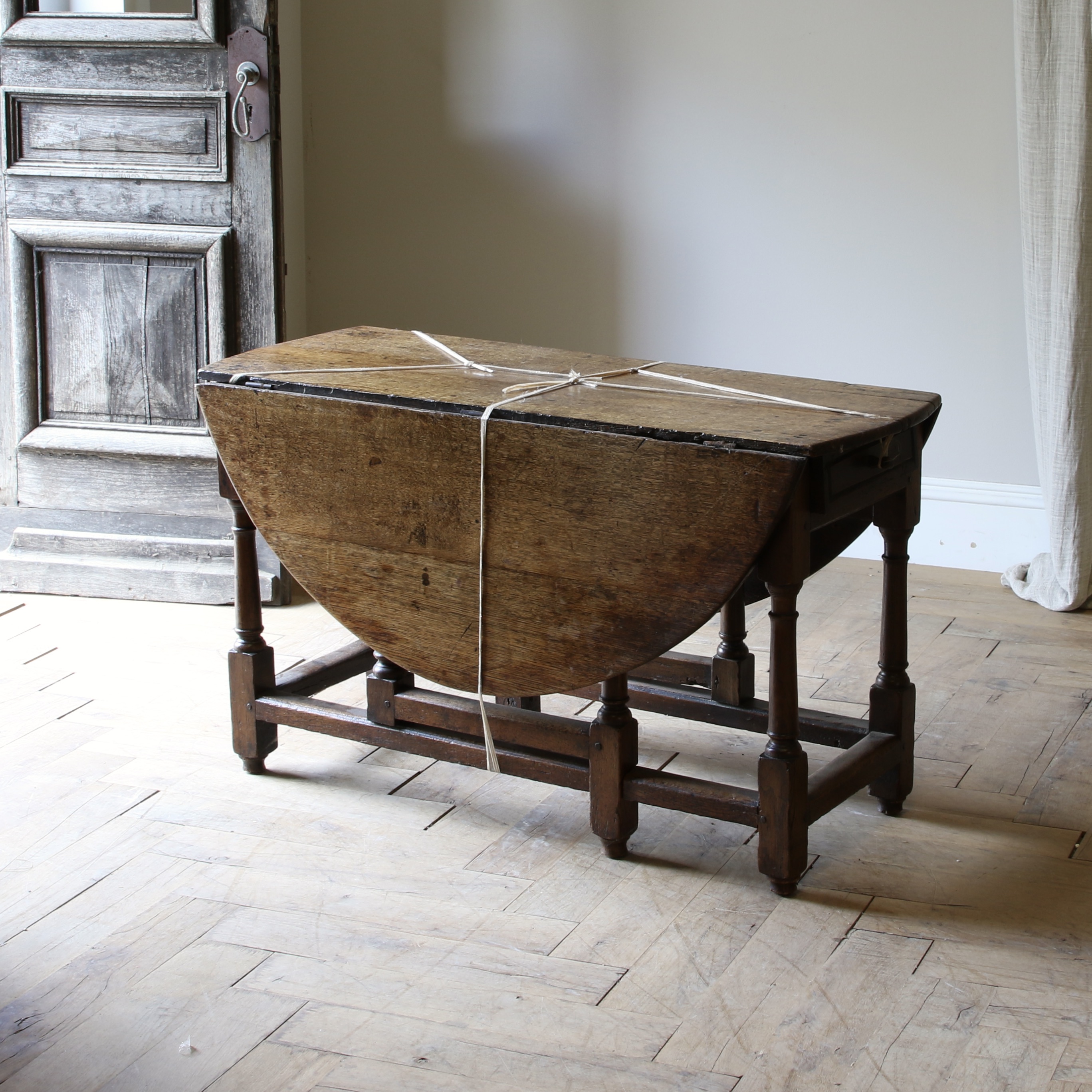 William & Mary Period Gate-Legged Table