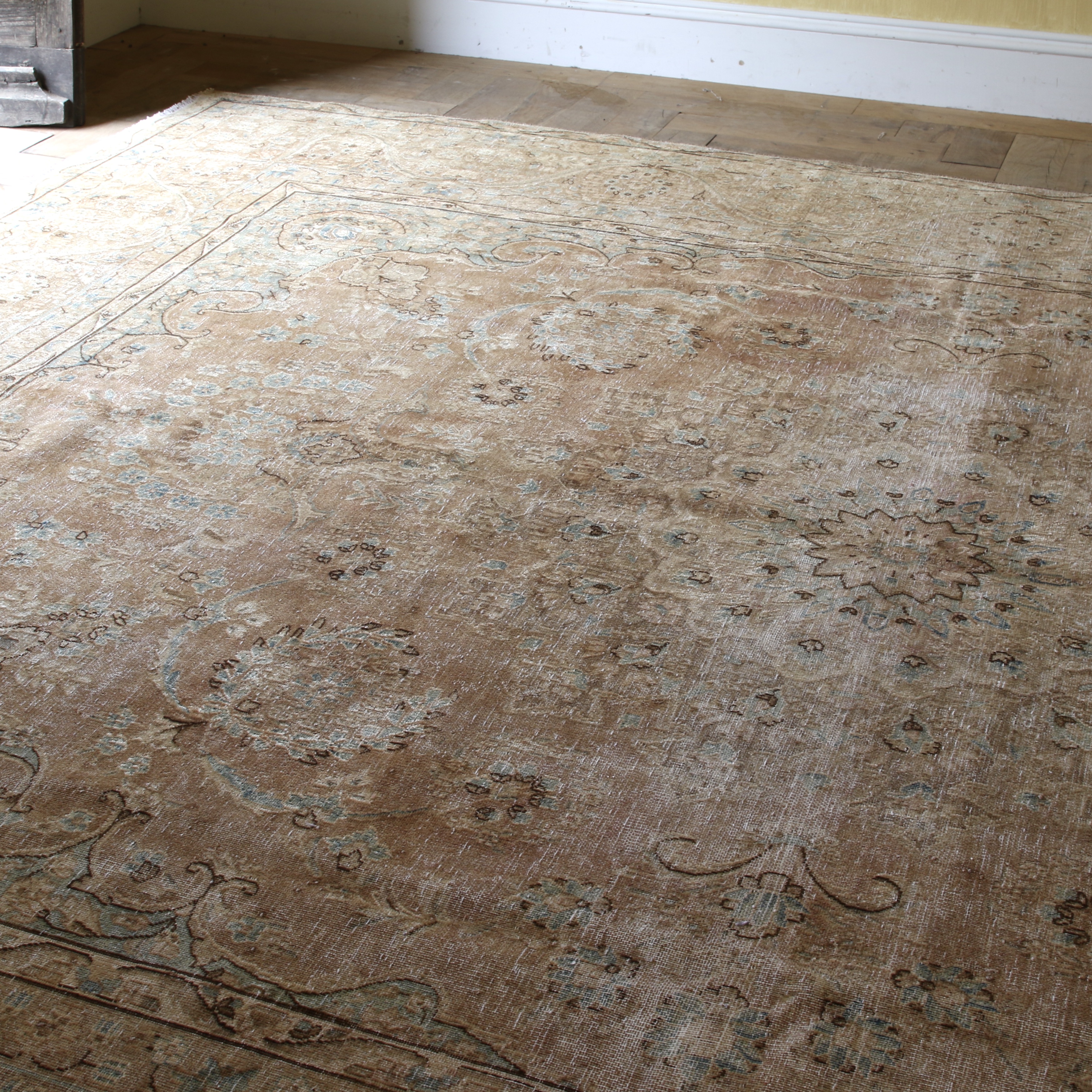 Kerman Rug / Smoked Salmon + Turquoise 