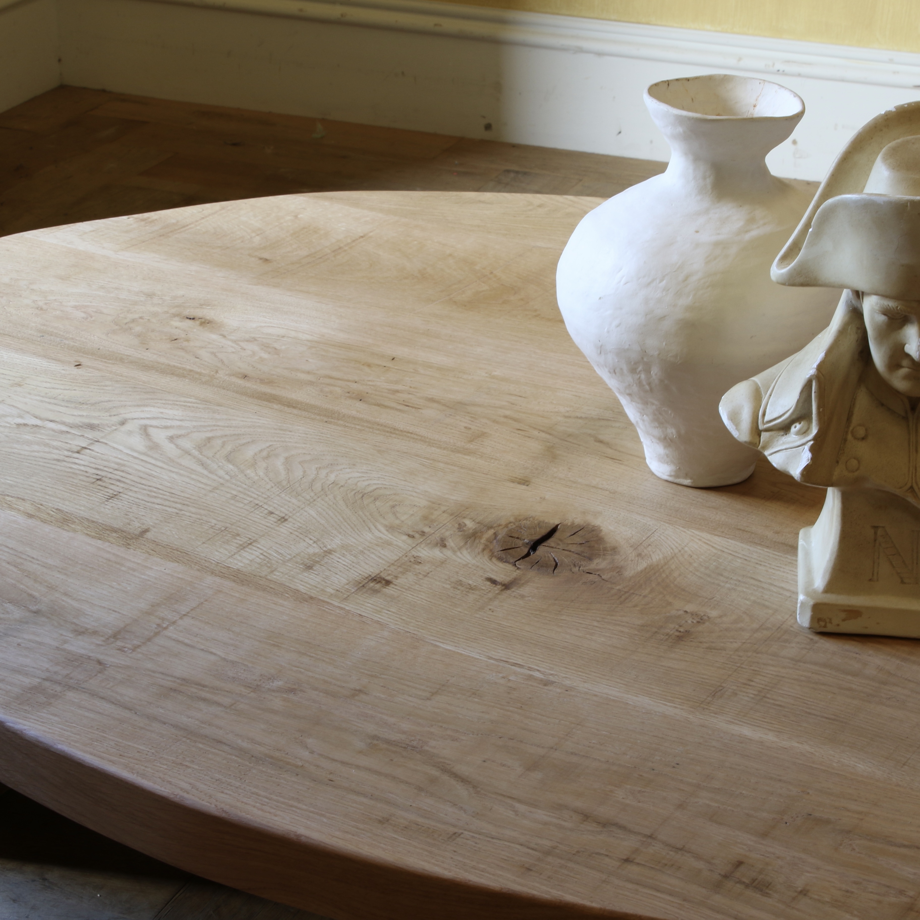 Oval Wabi Sabi in Natural Oak // JS Editions