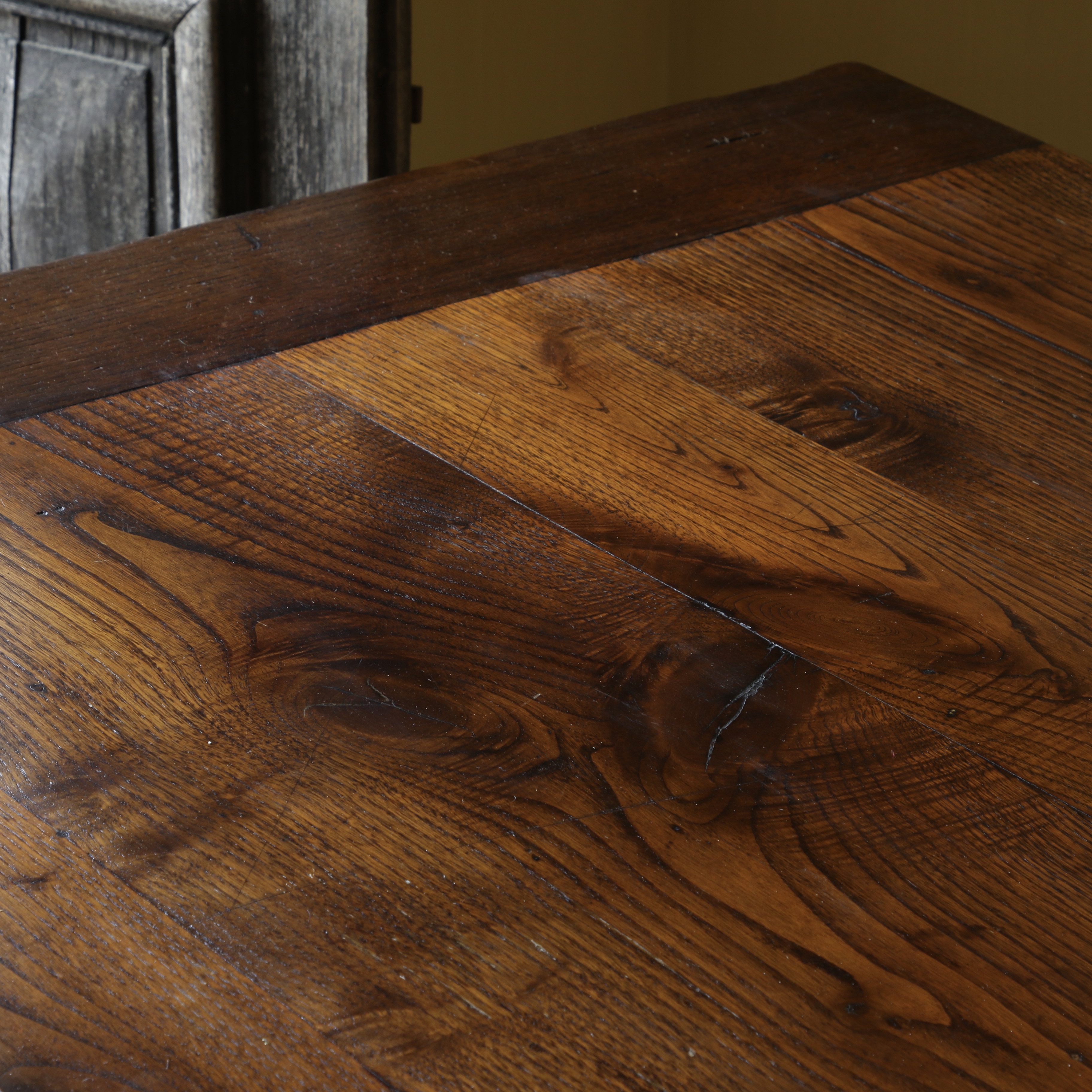 Dining Table // L2700mm
