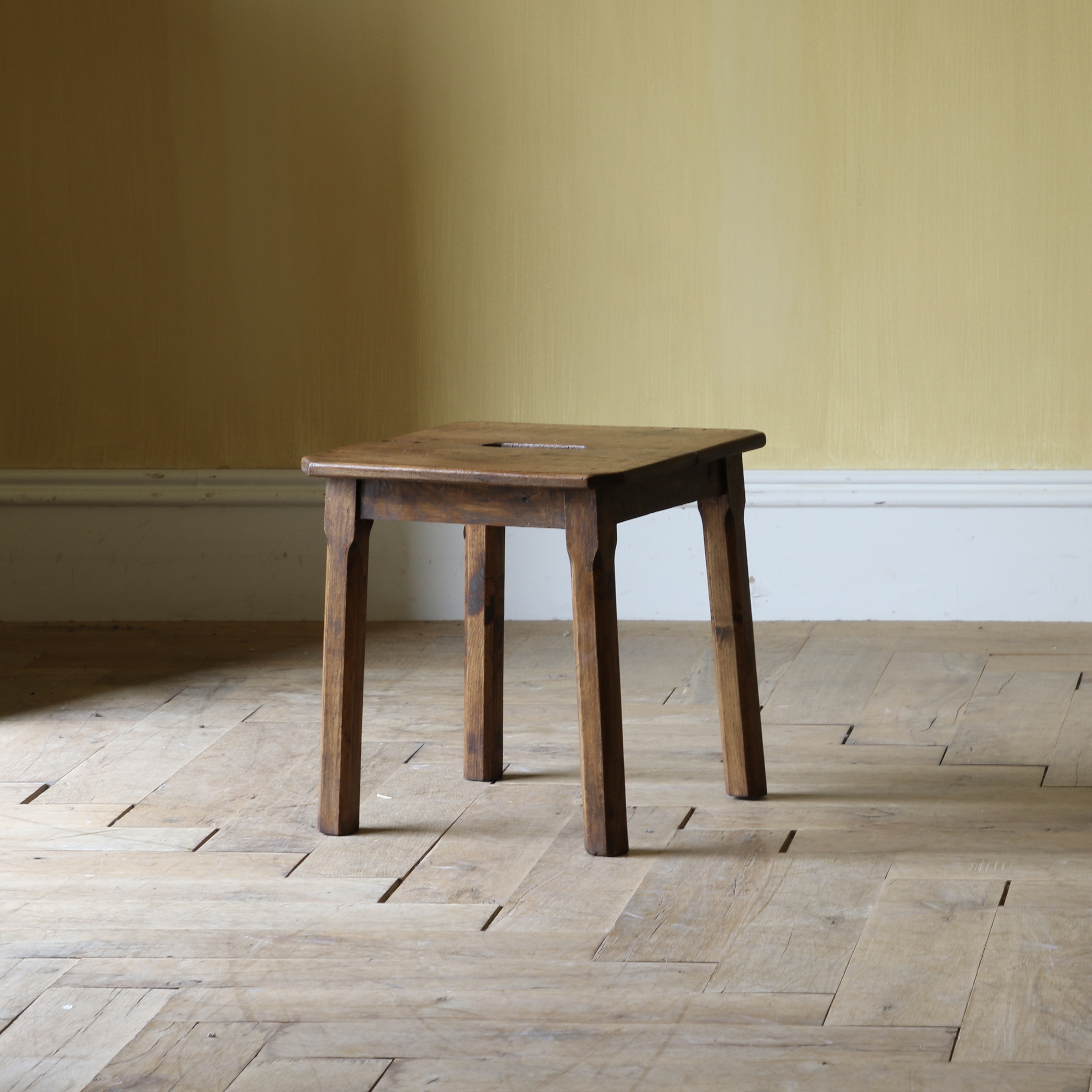 Jointed Stool