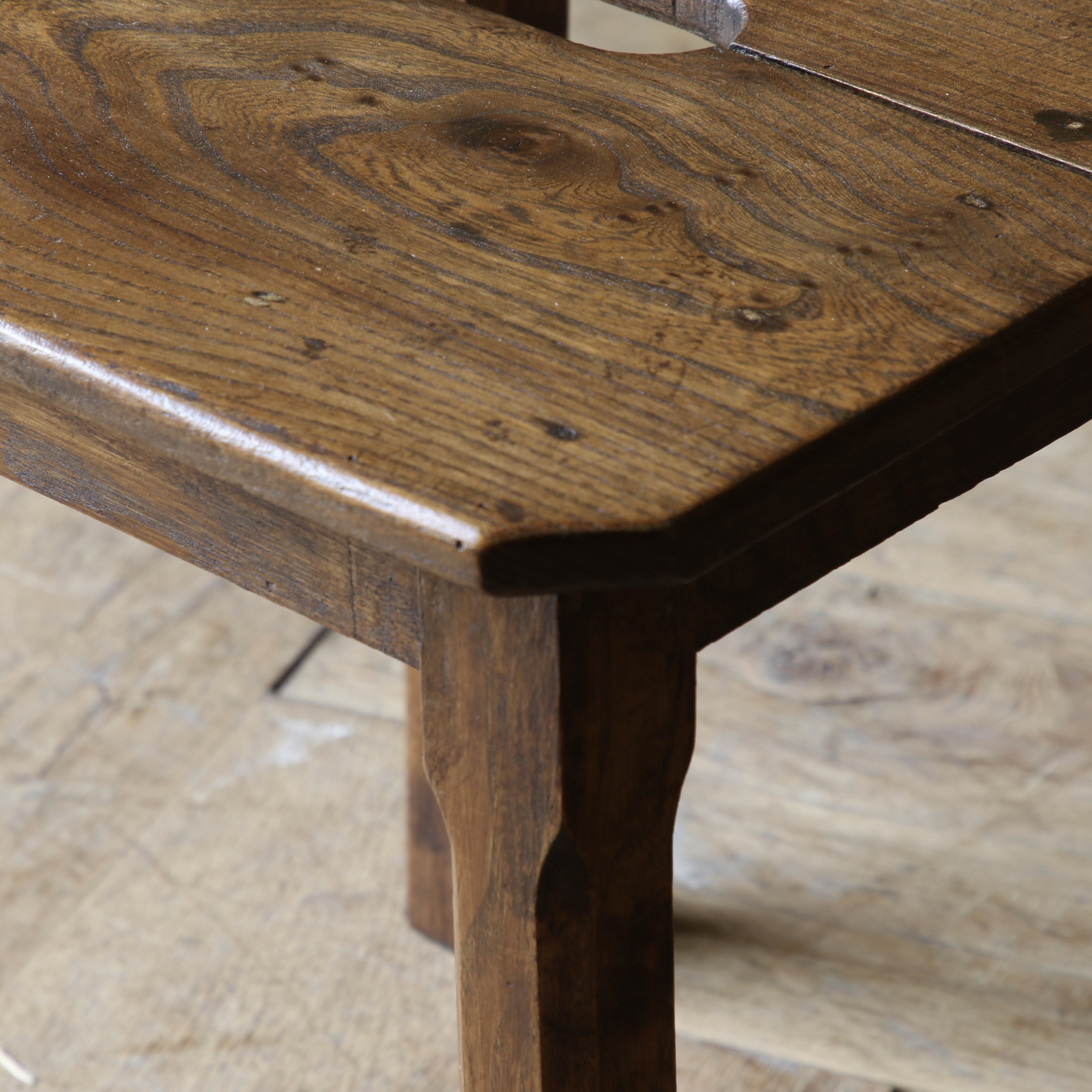Jointed Stool