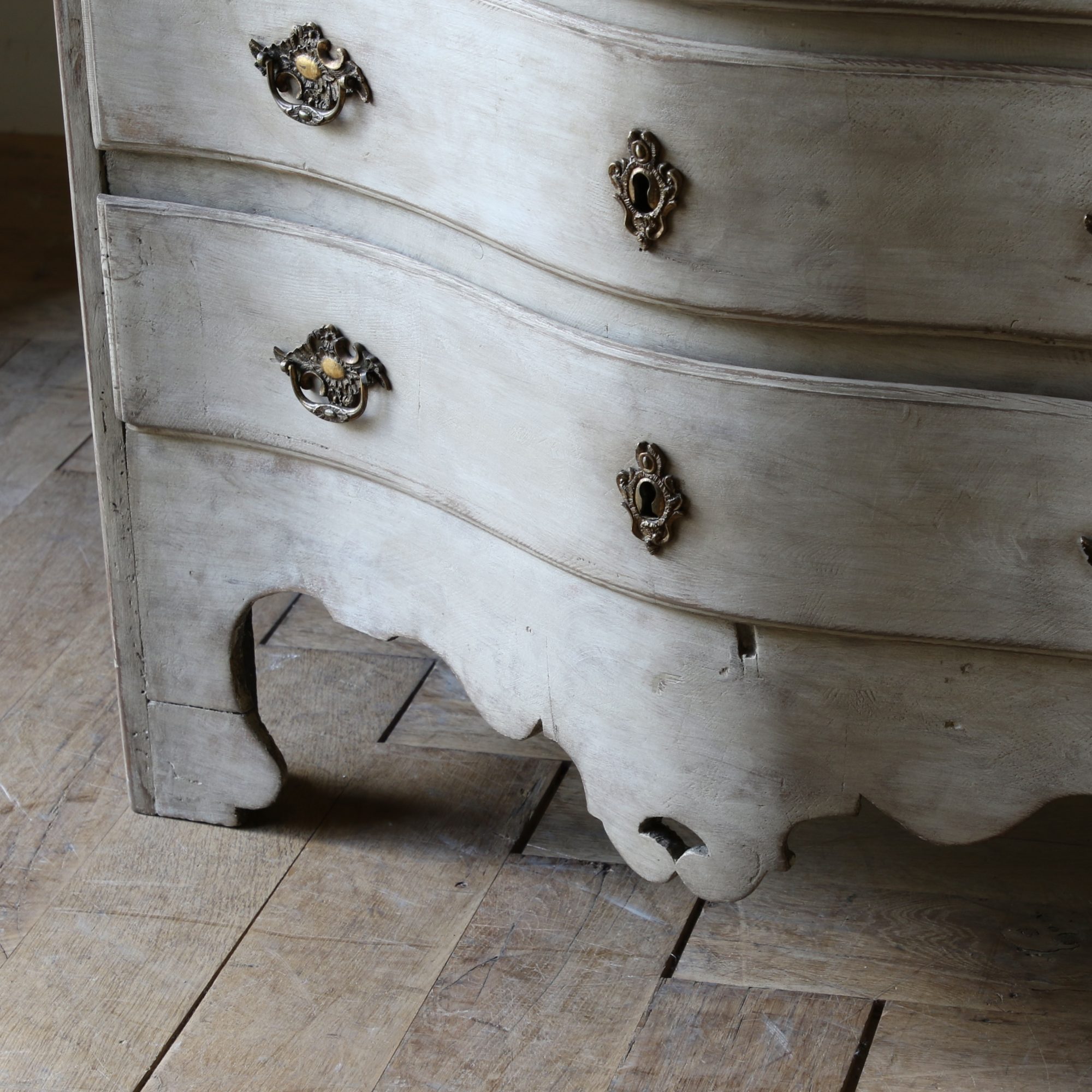Gustavian Chest of Drawers