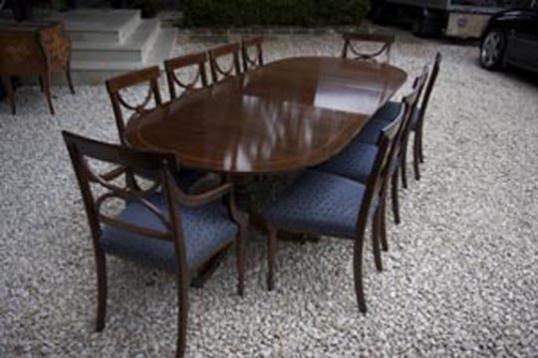 Dining Table & Chairs