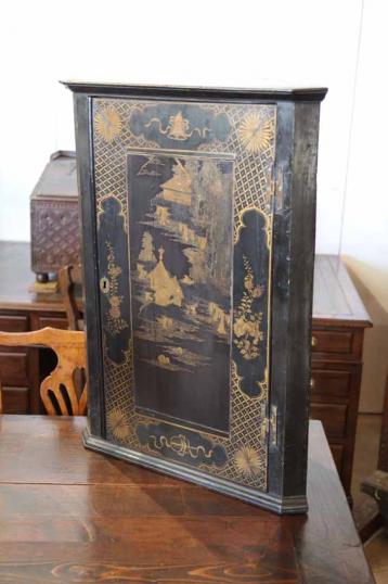 Chinoise Corner Cabinet