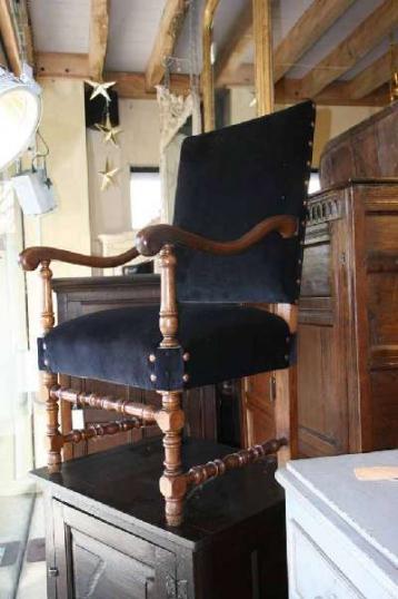 Single Louis XIII French Chair