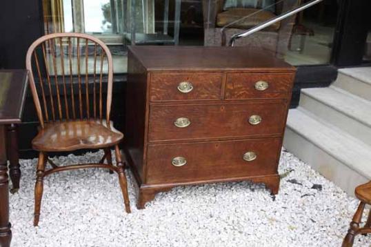 English Oak Chest of Drawers