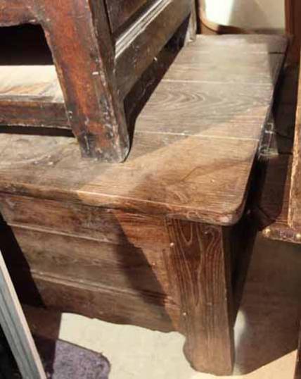 Chestnut Coffer