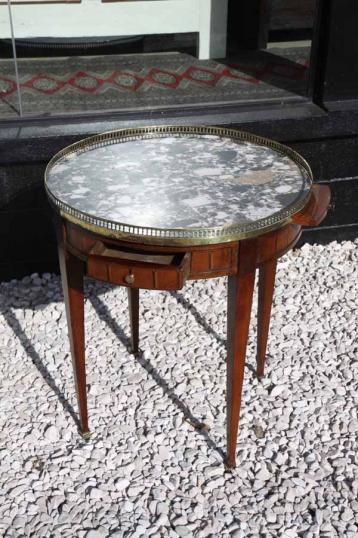 French Gallery Table