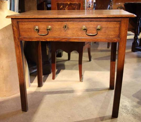 One-drawer Side Table