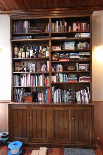 Weatherby George Cupboard/Bookcase