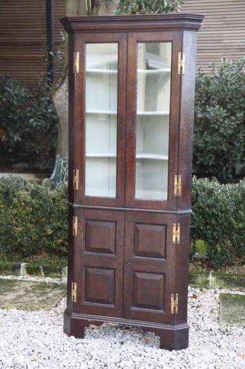 Georgian Corner Cabinet