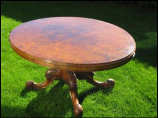 Lou Table