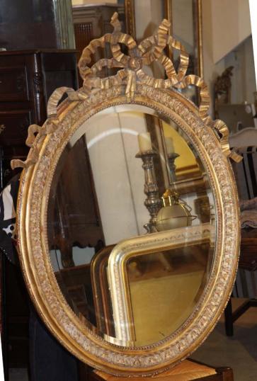 French Oval Gilt Mirror