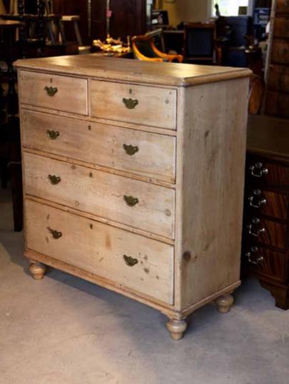 A 19th Century English Pine Chest of Drawers