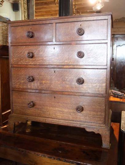 Georgian Oak Chest of Drawers