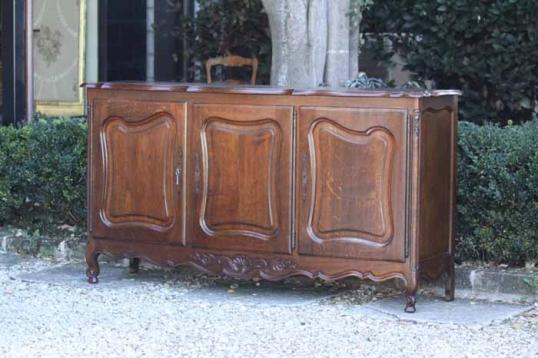 French Dresser