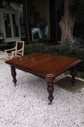 William IV Dining Table