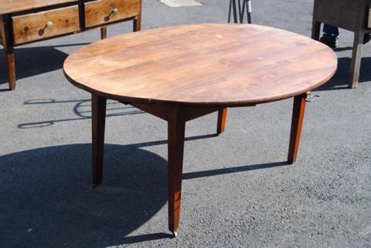 Round Cherrywood Dining Table