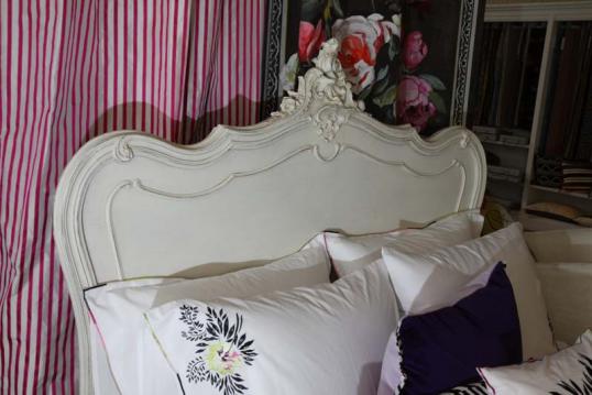 Antique Queen Size Bed