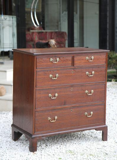 English Oak Chest of Drawers