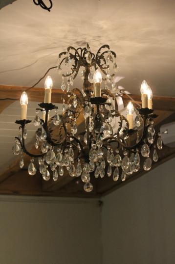 Italian Eight Light Chandelier