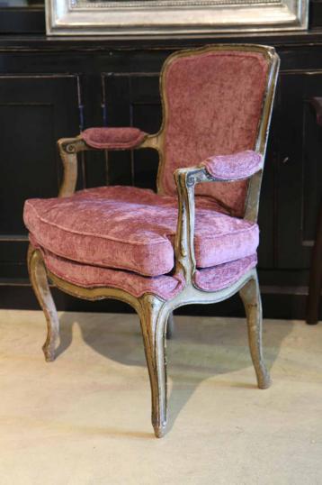 路易十五时期扶手椅子