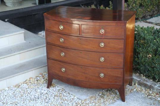 Georgian Bow Front Chest of Drawers