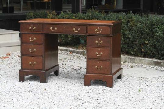 Small English Oak Desk