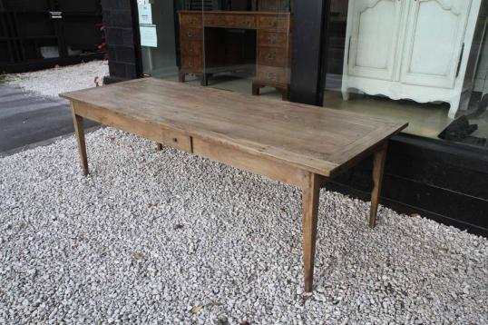 Late 18th Century French Pale Chestnut Dining Table
