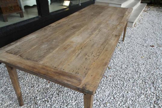 Late 18th Century French Pale Chestnut Dining Table