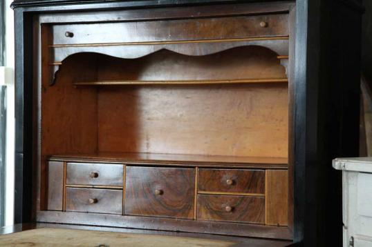 Louis Philippe Secretaire au Abbatant 