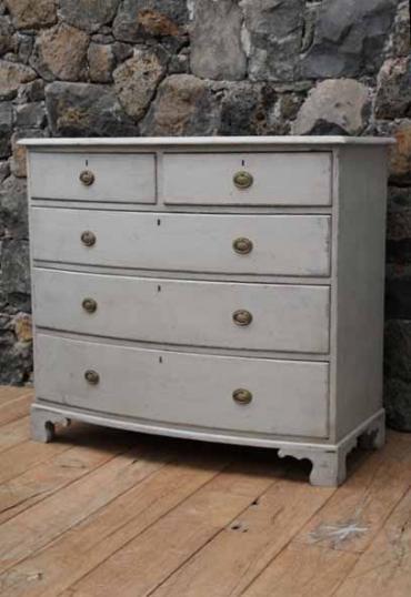 Bow Fronted Chest of Drawers in Gustavian Grey