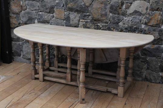 English Oak Blond Gateleg Dining Table