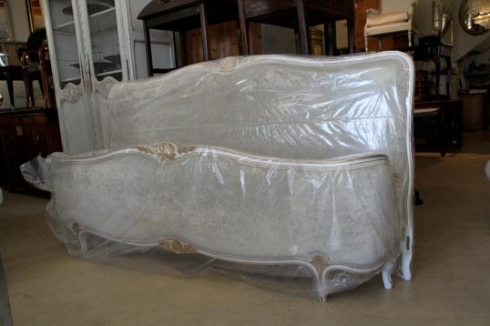 Californian King Demi-Corbeille Bed