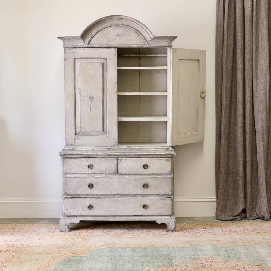 Gustavian Crown-Topped Cupboard