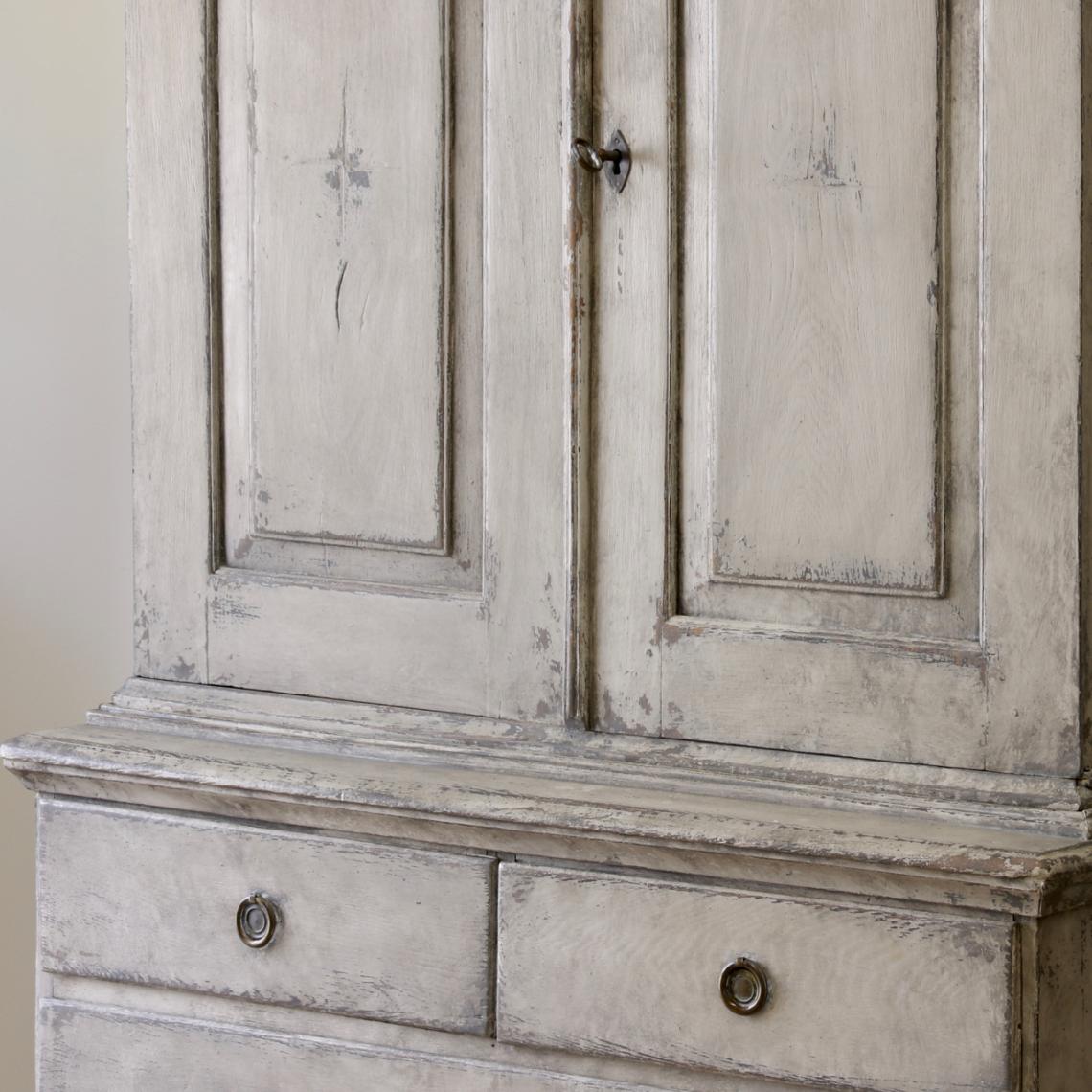 Gustavian Crown-Topped Cupboard