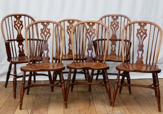 Set of 6 Windsor Chairs