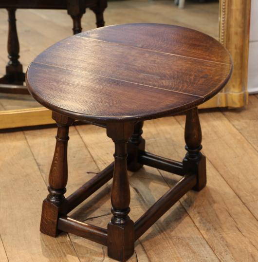 Plain Small Jointed Stool with Drop Leaf Top