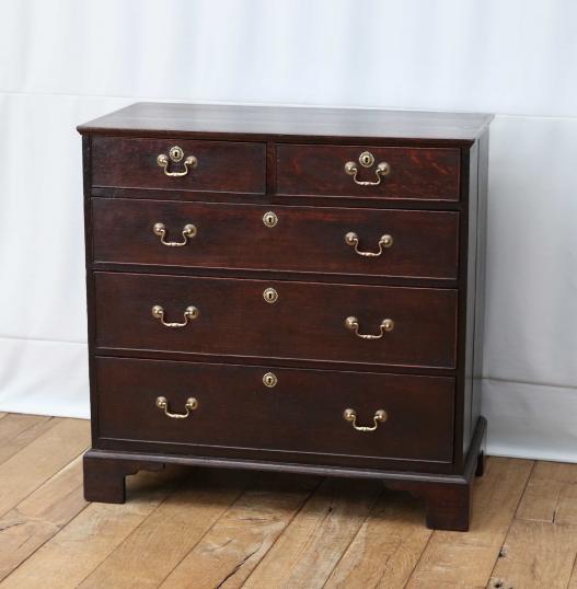 Georgian Chest of Drawers