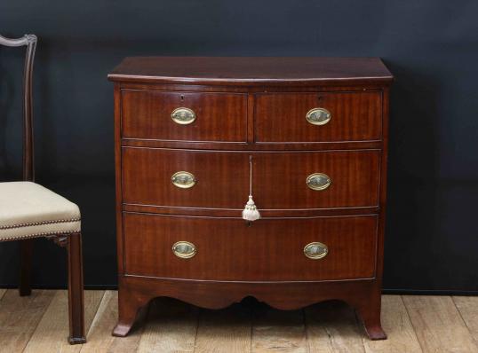 Mahogany Bow Fronted Chest of Drawers