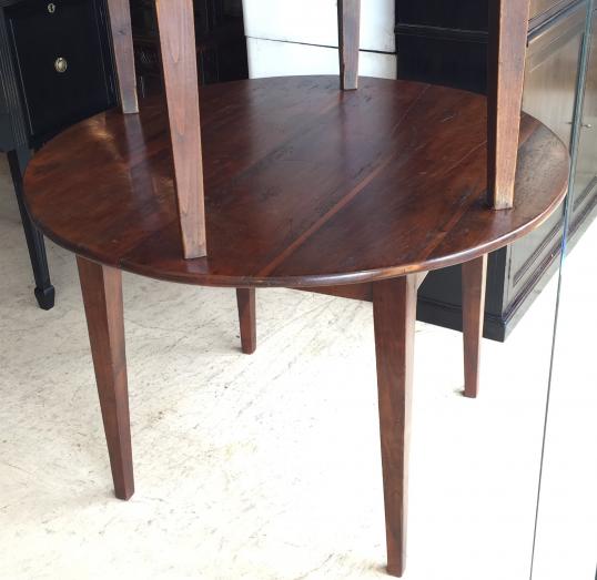 Round Table with Tapered Leg