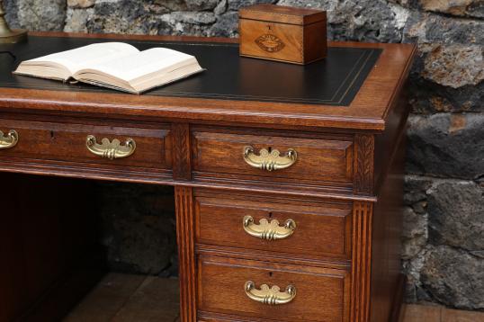 Pedestal Desk