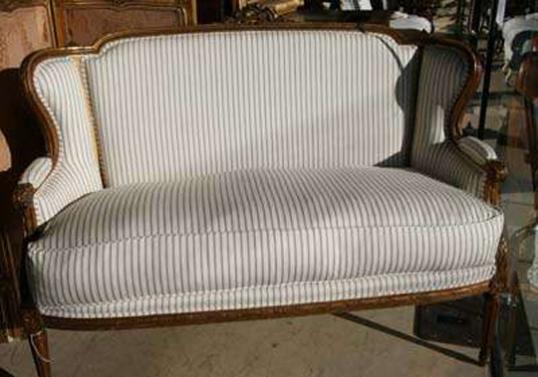 Louis XVI Wing Couch