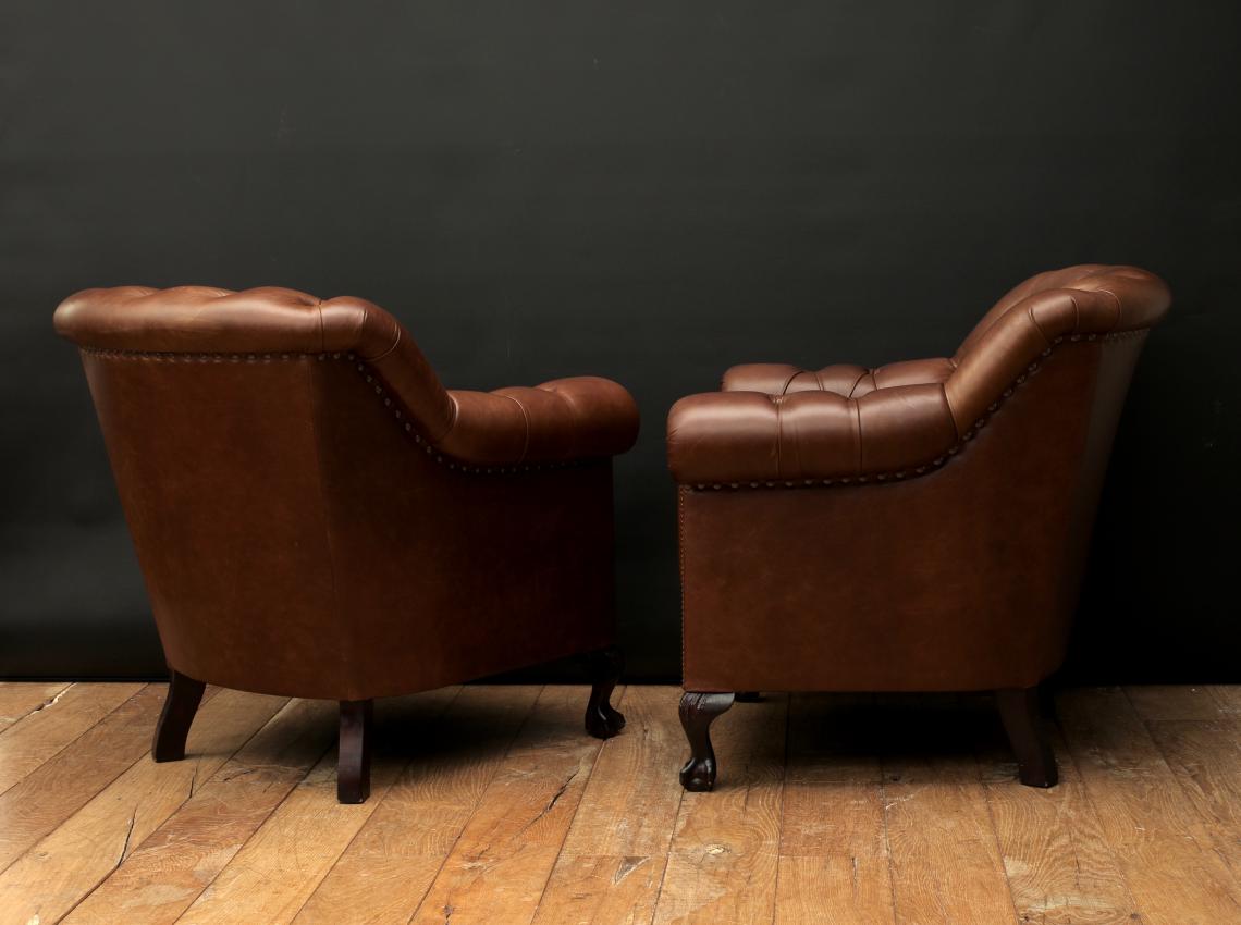 Deep Buttoned Leather Armchairs// JS Editions