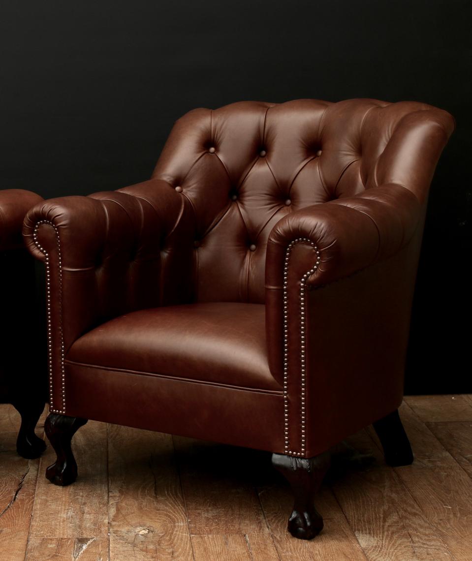 Deep Buttoned Leather Armchairs// JS Editions