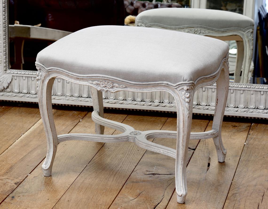 Louis XV Cabriole Legged Footstool 