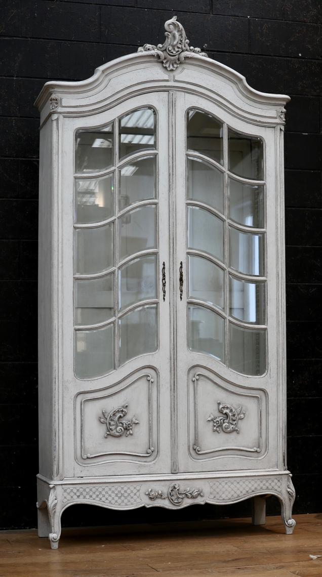 Glazed French Vitrine 