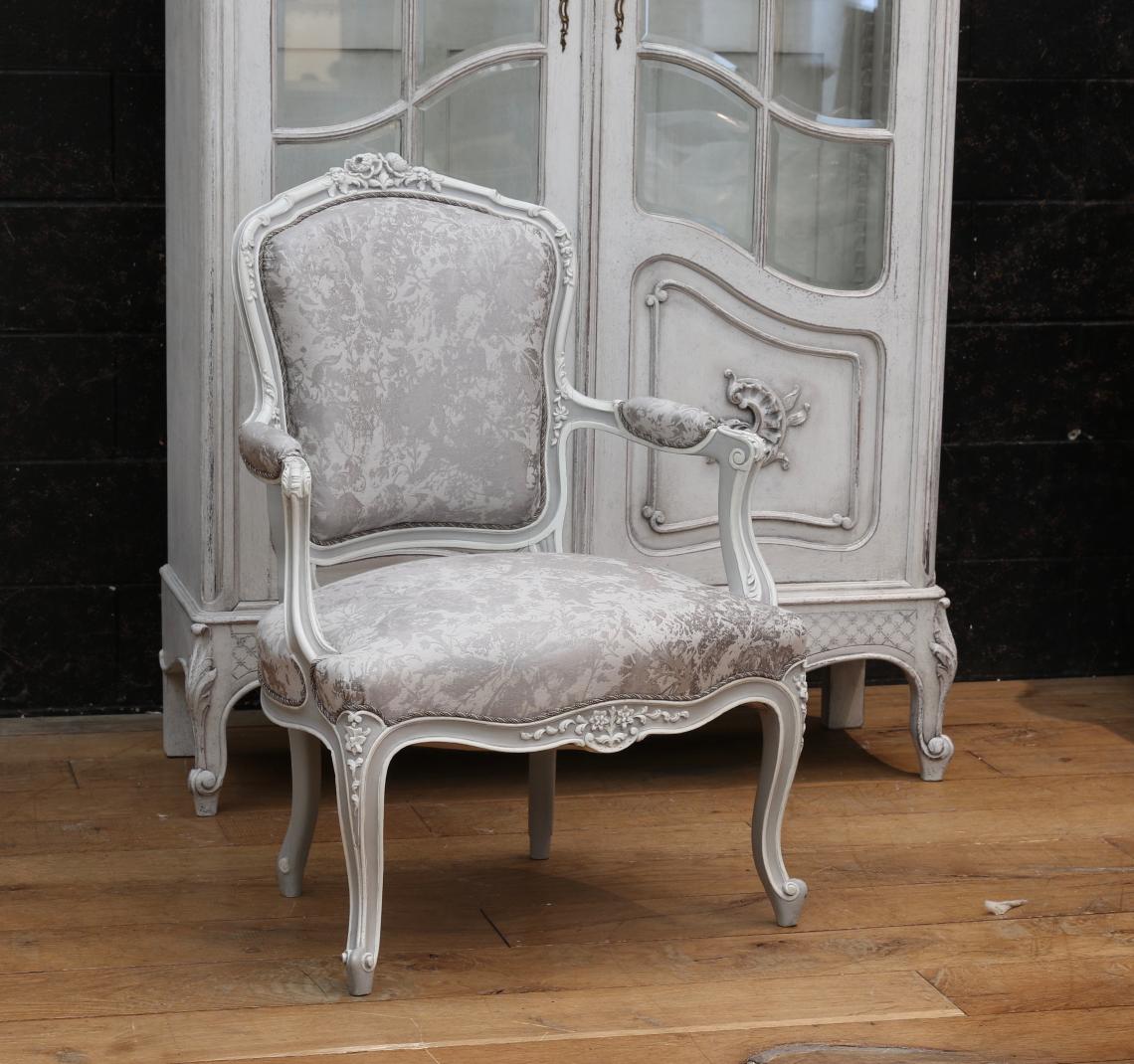 Louis XV Chair ready to go!