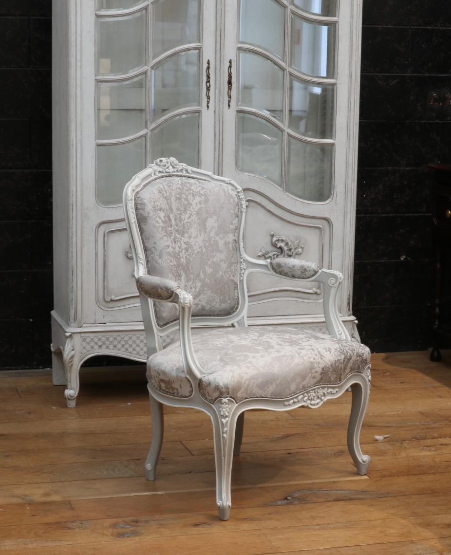 Louis XV Chair ready to go!